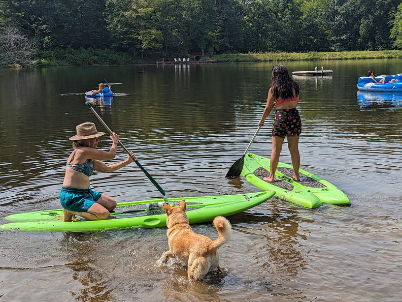 PXL 20230818 194220199