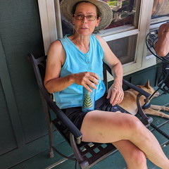 PXL 20230819 211556669 