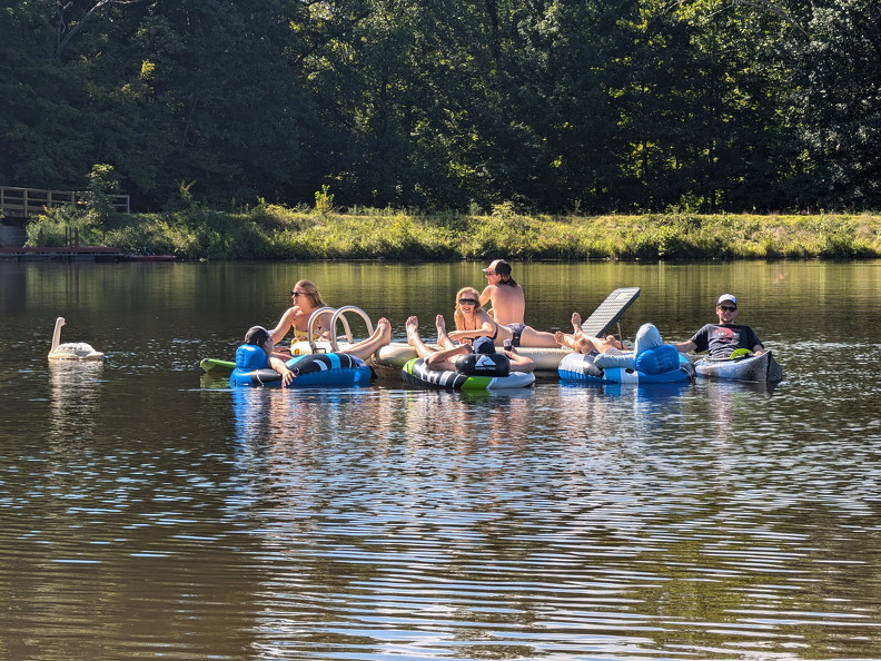 PXL 20240810 204253203