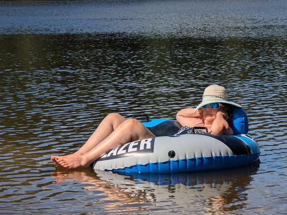 PXL 20240810 210832552