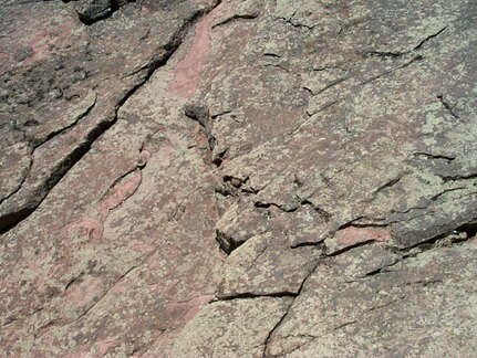 sanitas-rockface-062402