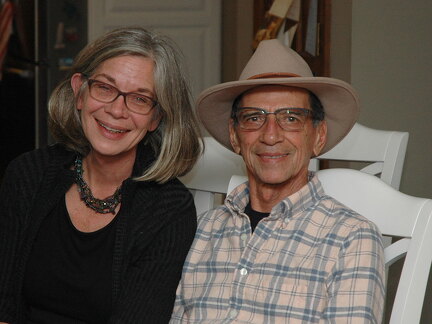 Eduardo-Theresa-Seated-DSC-3597