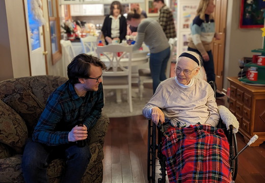 PXL 20221227 220849041.PORTRAIT