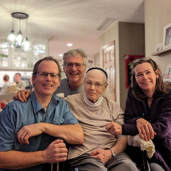 PXL 20221227 223032982.PORTRAIT-01