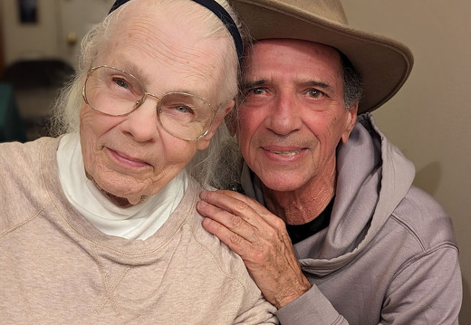 PXL 20221228 004738101.PORTRAIT-01