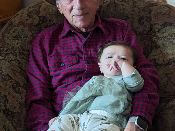 PXL 20221228 183448272.PORTRAIT