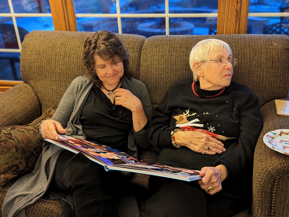 PXL 20221228 224055864.PORTRAIT