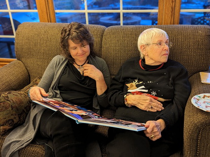 PXL 20221228 224055864.PORTRAIT