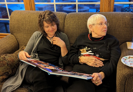 PXL 20221228 224055864.PORTRAIT