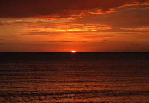 Sunset-Edge-Of-Earth