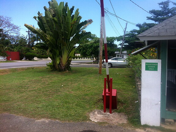 White-Sands-Entrance