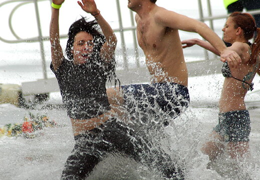 PolarPlunge09