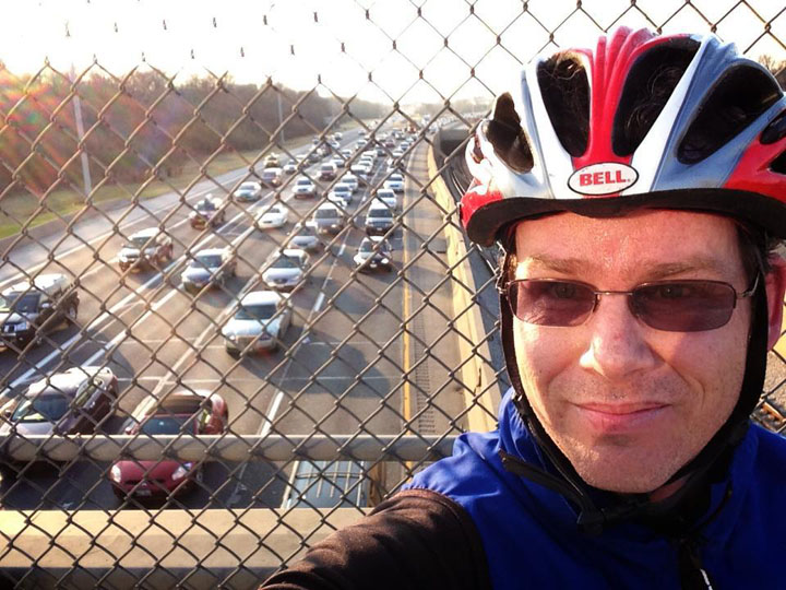 DesPlainesRiverTrail expressway