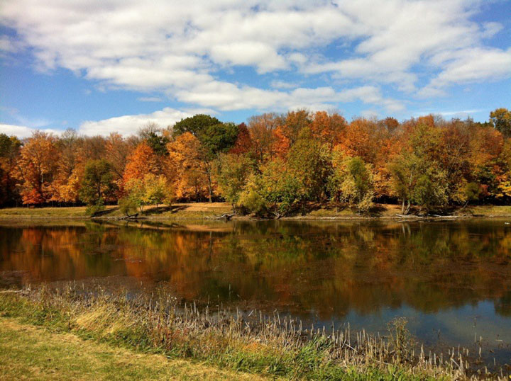 DesPlainesRiverTrail lake2