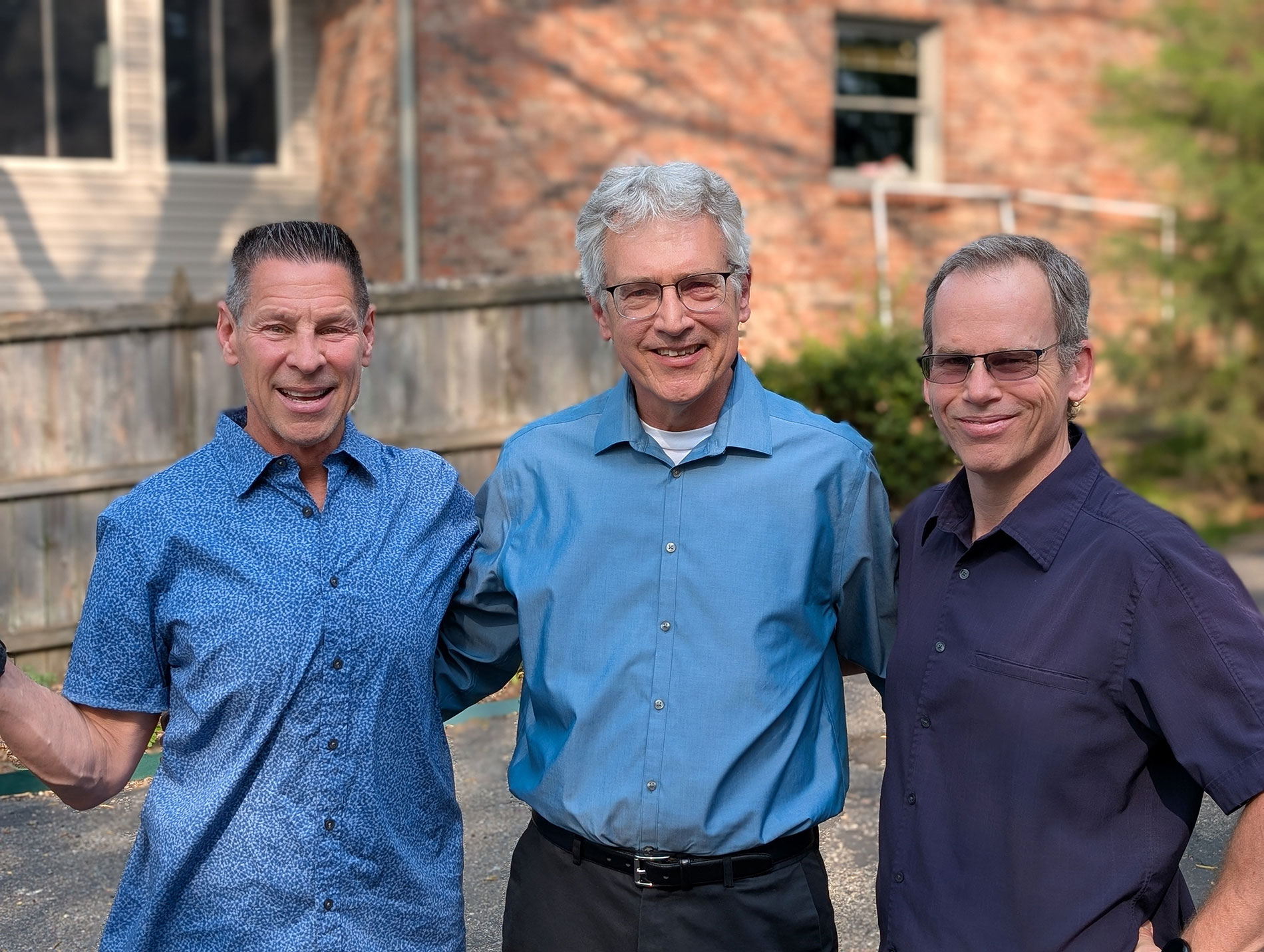 PXL 20250419 210541209