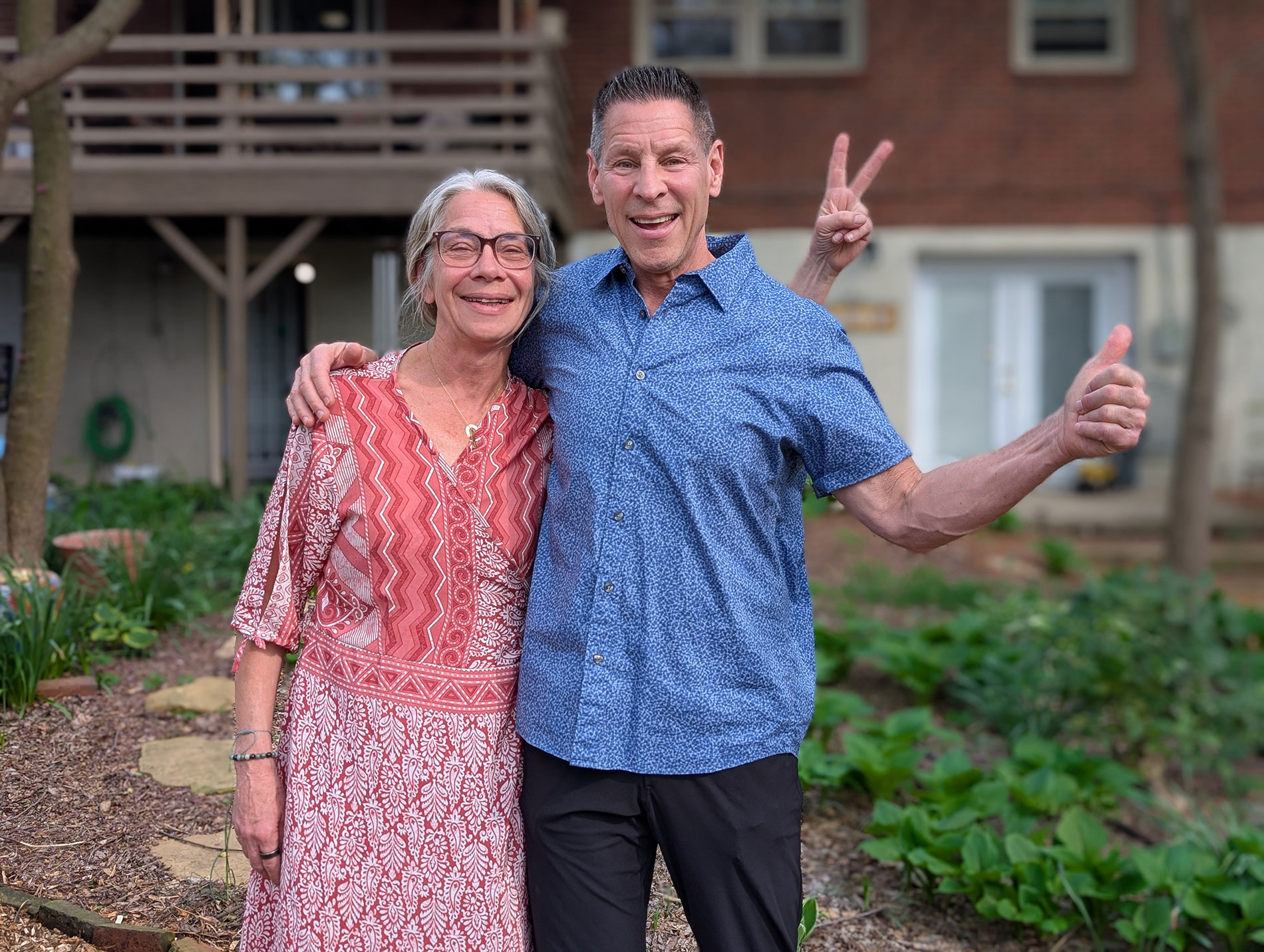 PXL 20250419 212713824