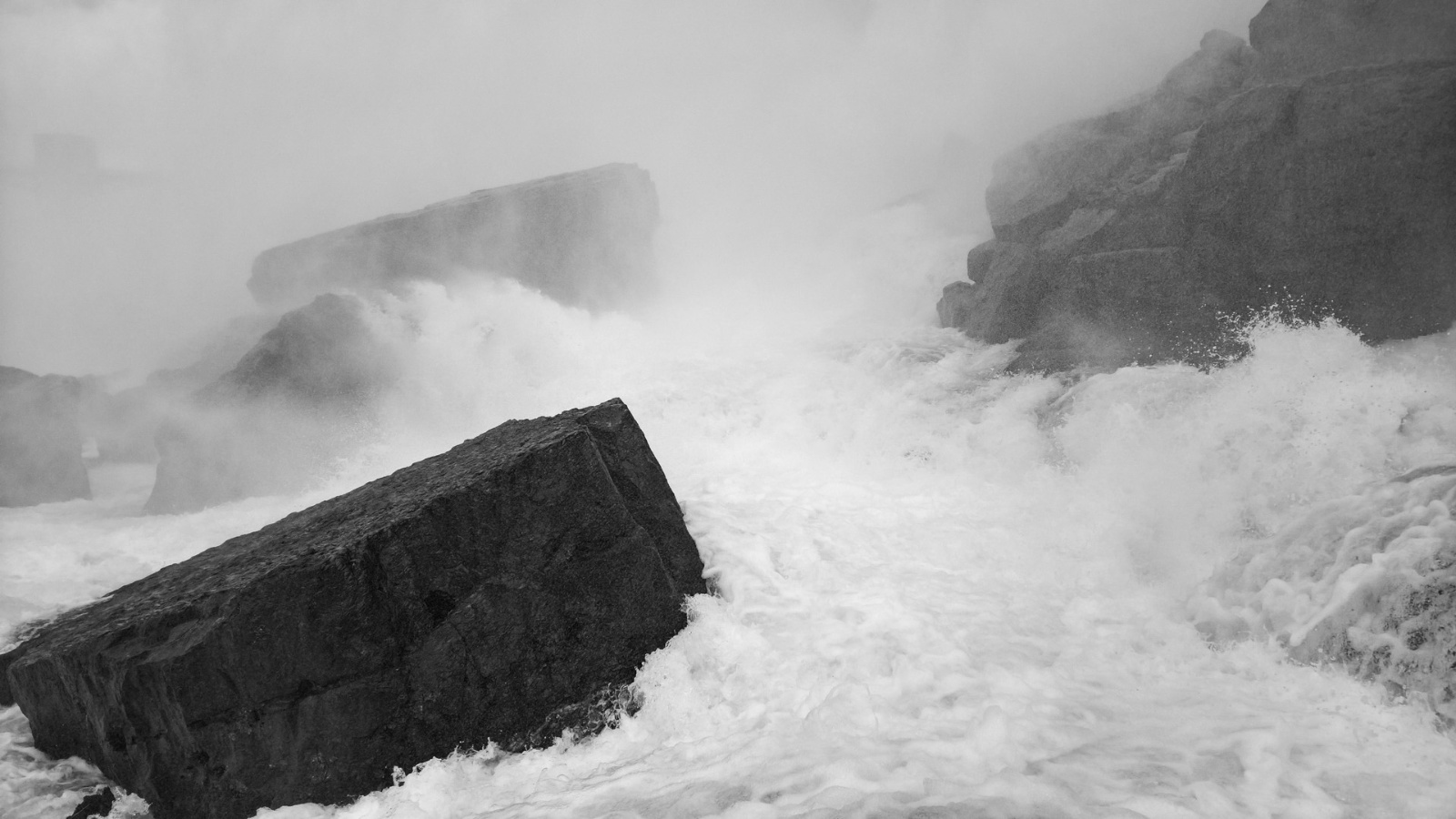 Niagara Falls 2018 Water Rock
