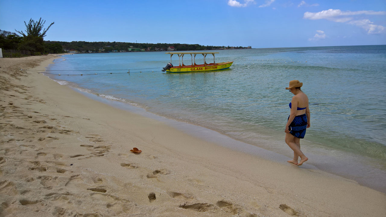 Beach Hike to Negril