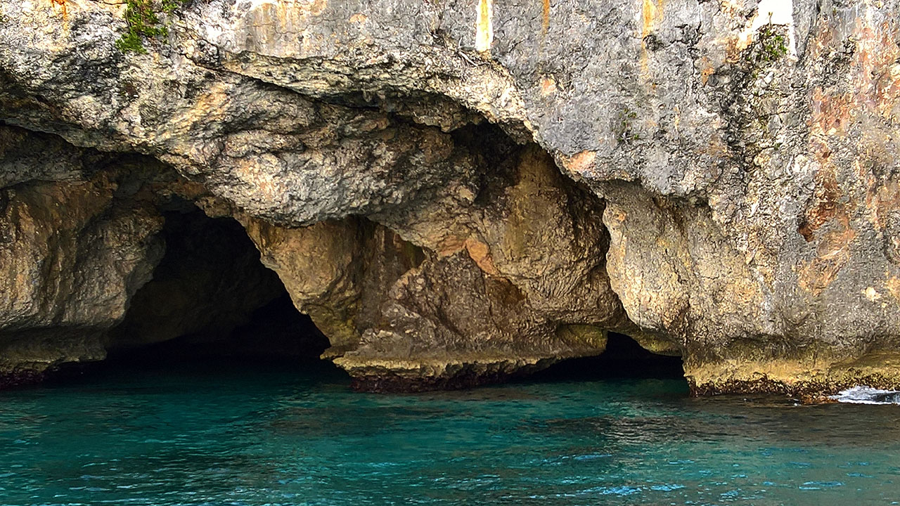 Caves Negril
