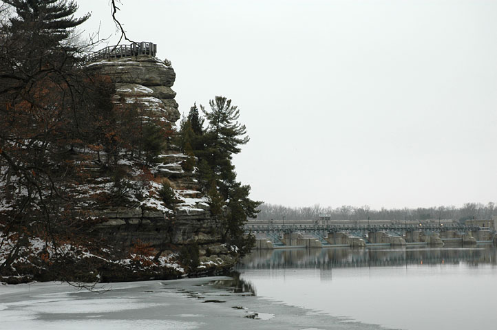 Starvedrock dam3