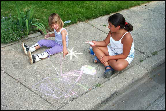 thea-sidewalk-chalk-7-9-00