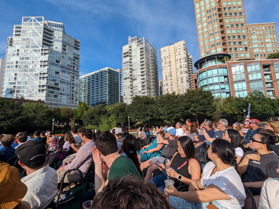 PXL 20230902 222402312