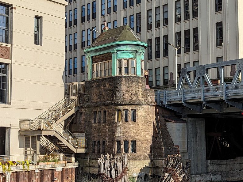 PXL 20230902 222933479