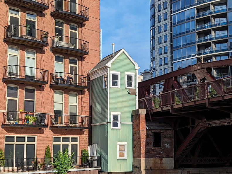 PXL 20230902 223331062