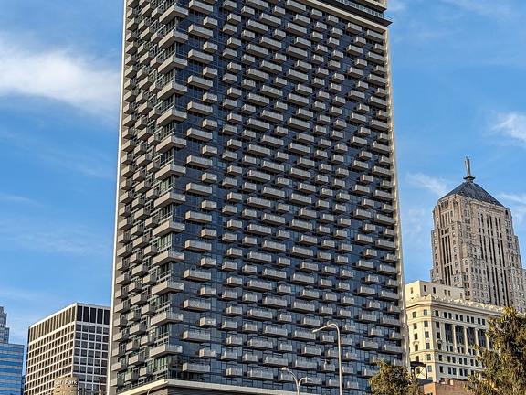 PXL 20230902 225237037