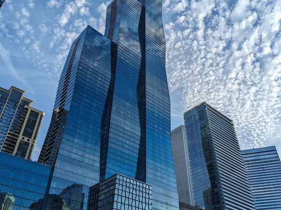 PXL 20230902 232136741