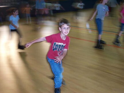 ezra-hynesskatingparty-6-7-01