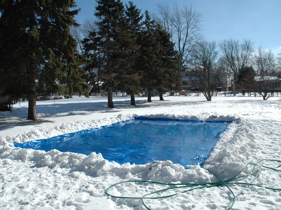 BackyardIceRink1