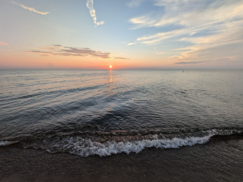 PXL 20240729 005532250