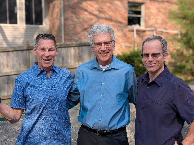 PXL 20250419 210541209