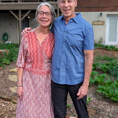 PXL 20250419 212703833