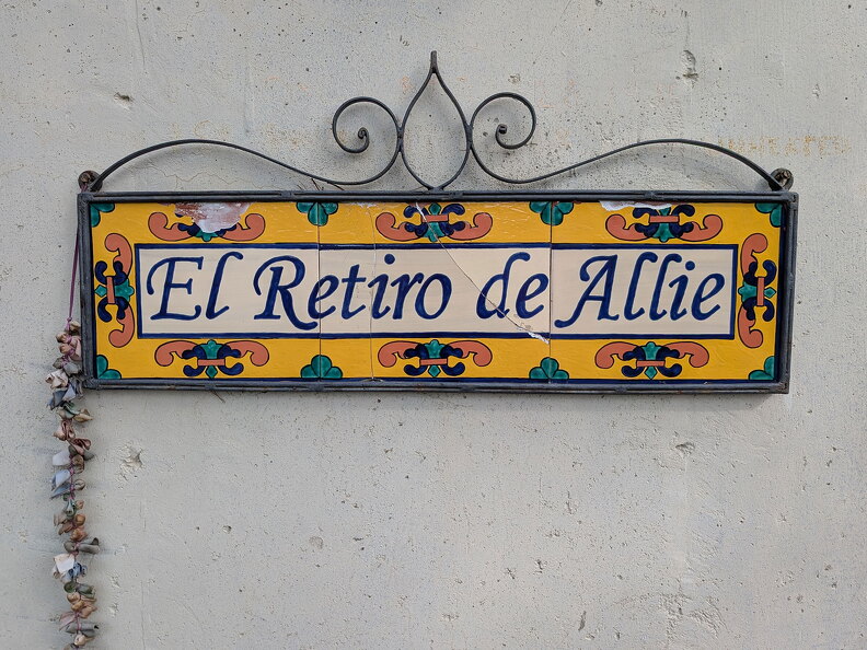 PXL 20250419 212757778