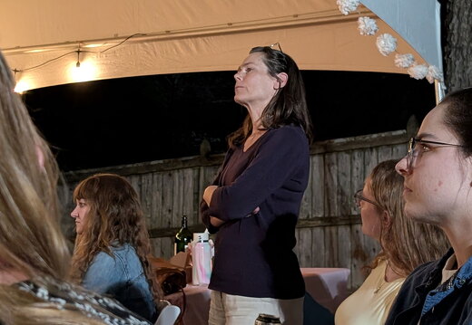 PXL 20250420 011840139