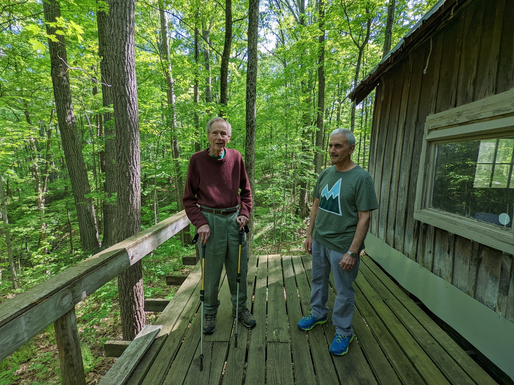 PXL 20220513 145041345