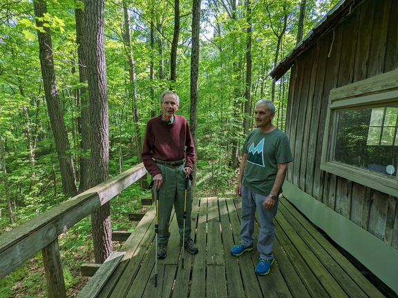 PXL 20220513 145041345