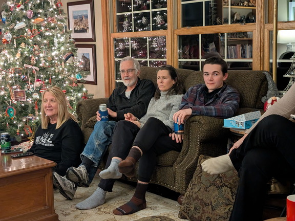 PXL 20241228 024712463