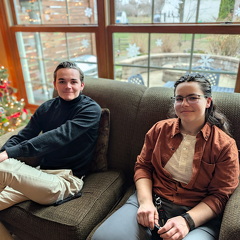 PXL 20251227 183228203