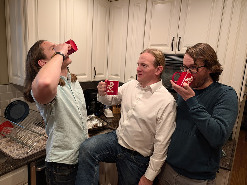 PXL 20251227 185957763-shots