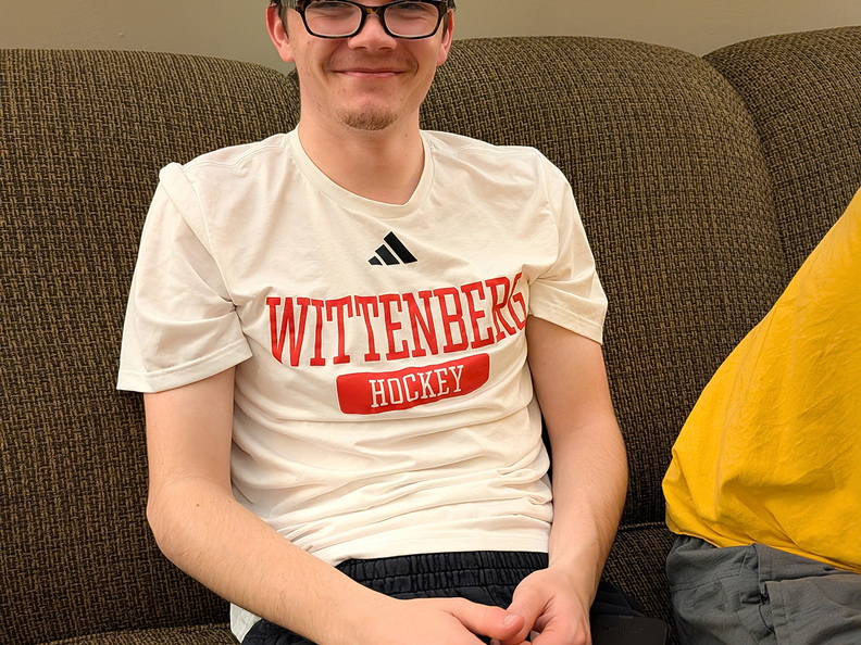 PXL 20251228 005815674