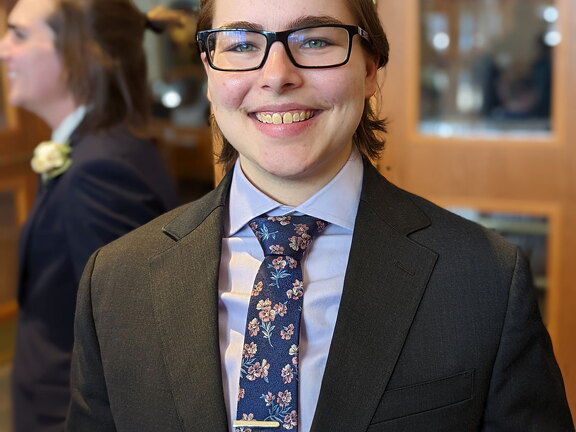 PXL 20220226 210852609-PORTRAIT