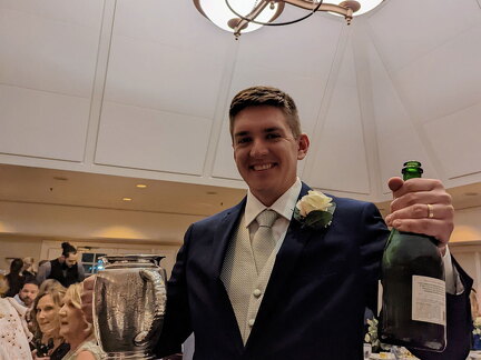 PXL 20220227 010914308 