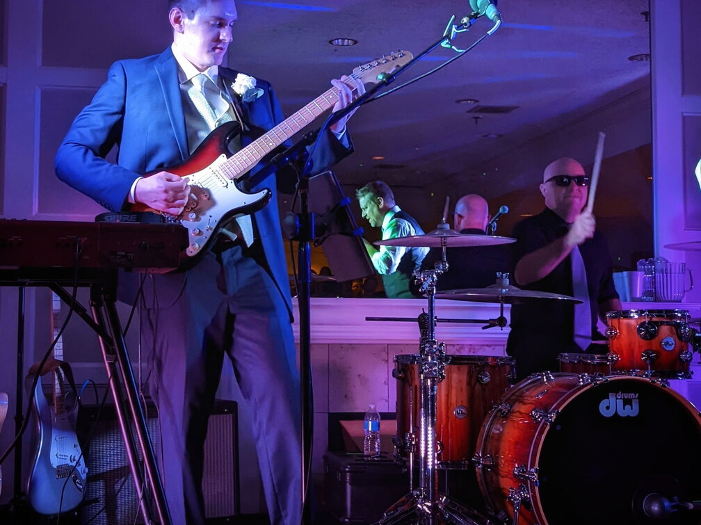 PXL 20220227 021140995-PORTRAIT-01