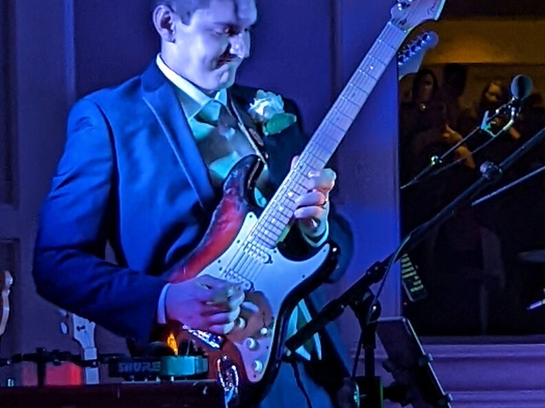 PXL 20220227 021217418-PORTRAIT-01