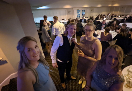 PXL 20220227 032303800