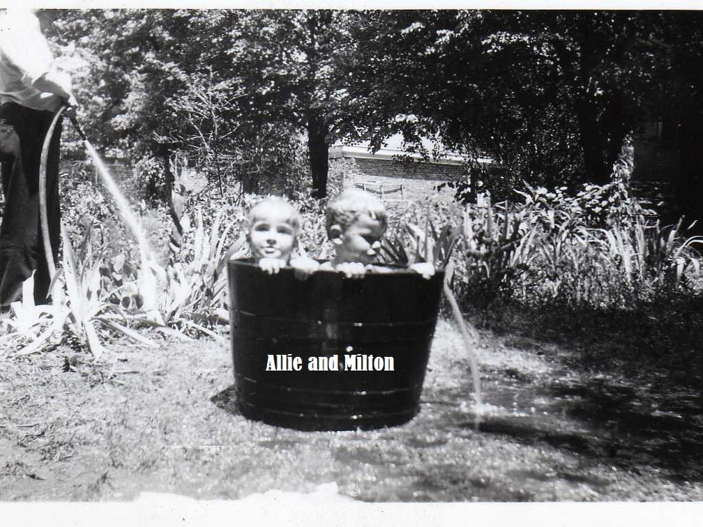 101-Milton-and-Allie-138-paint