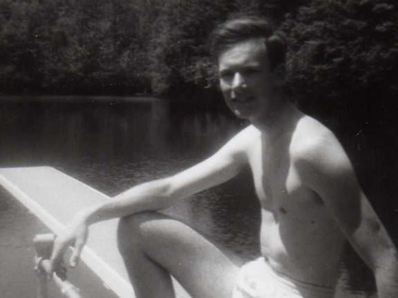 122-Milton-honeymoon-1959194